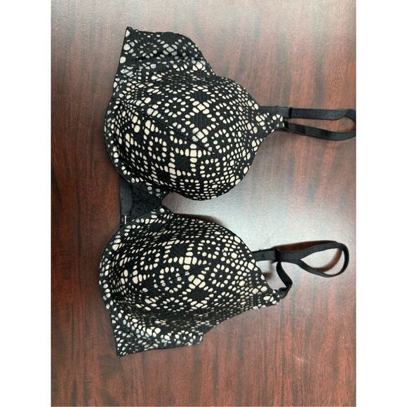 Victoria’s Secret Lace Black Lined Perfect Coverage Bra Size 34C - Picture 1 of 6
